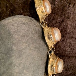 80s pearl and gold tone bracelet.
